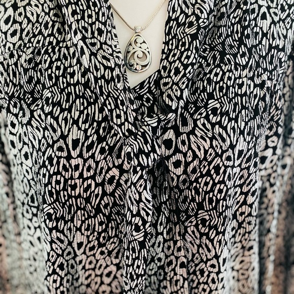 NWT!! MICHAEL KORS Shimmer Blouse - Picture 2 of 8